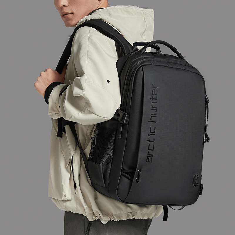 Arctic Hunter B00530
