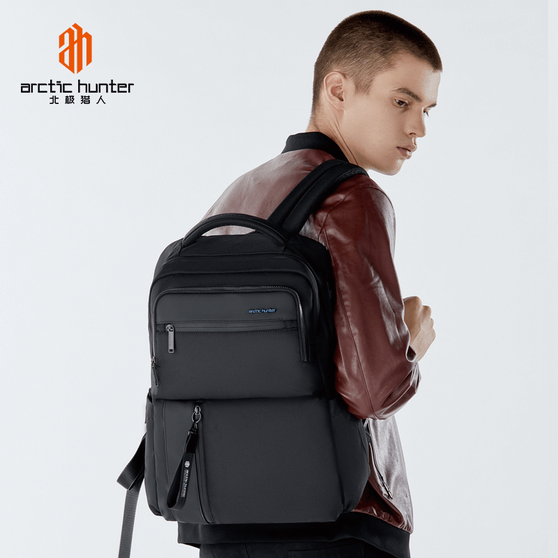Arctic Hunter B00477