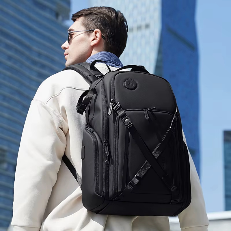 Arctic Hunter B00575