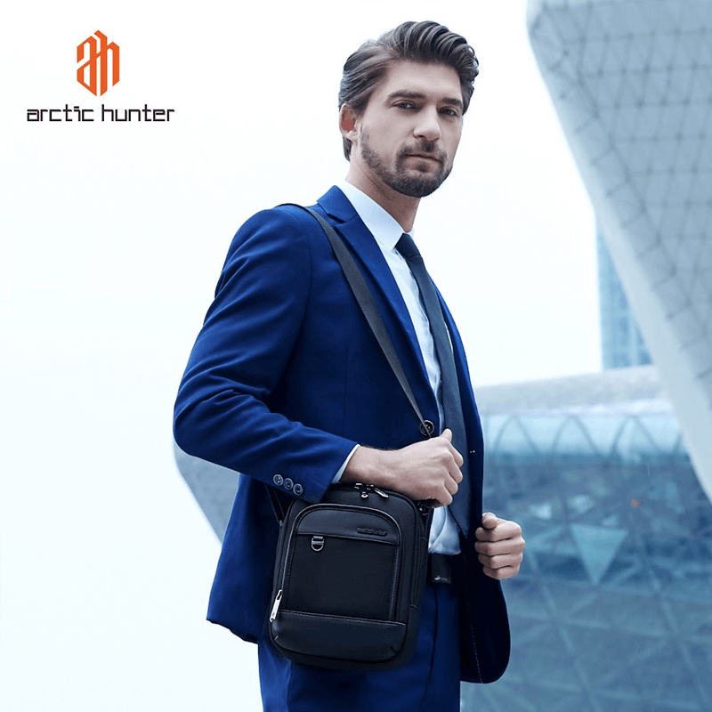 Arctic Hunter K00689