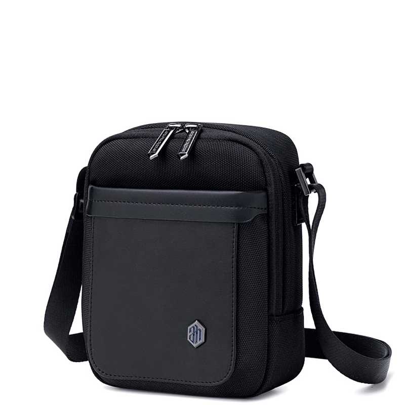 Arctic Hunter K00688