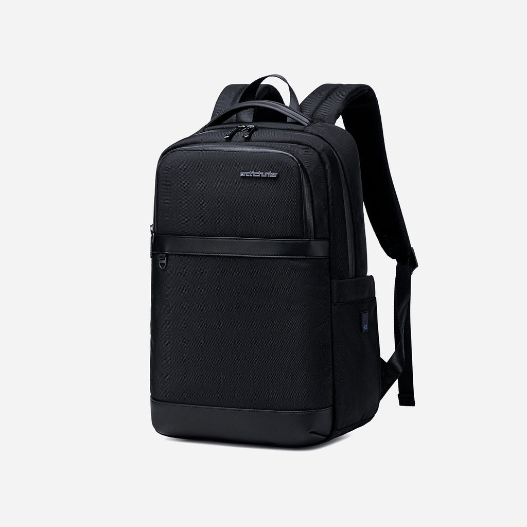 Arctic Hunter B00670