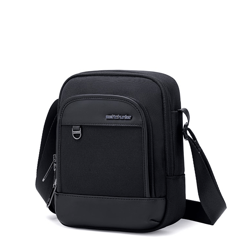 Arctic Hunter K00689
