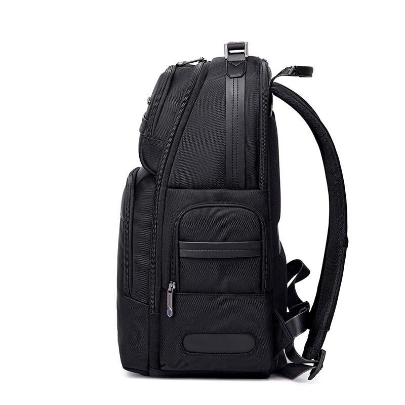 Arctic Hunter B00492
