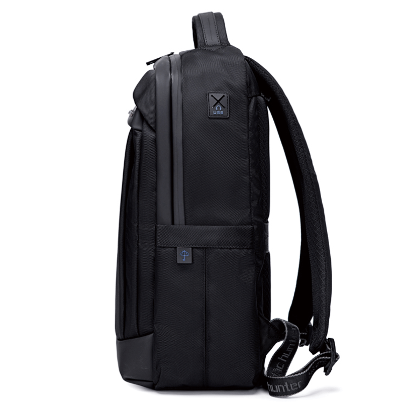 Arctic Hunter B00478