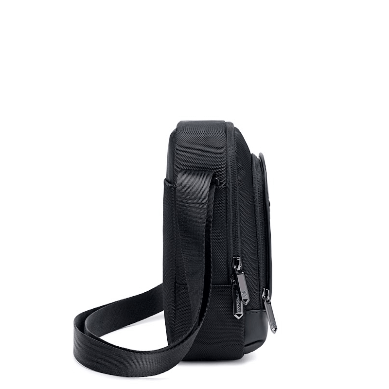 Arctic Hunter K00689