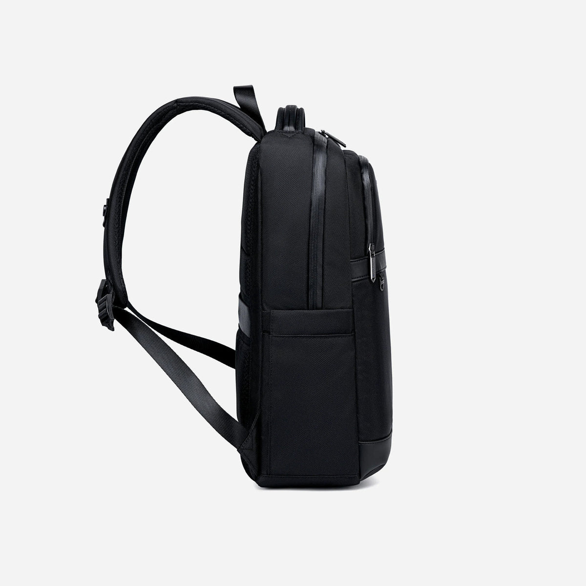 Arctic Hunter B00670