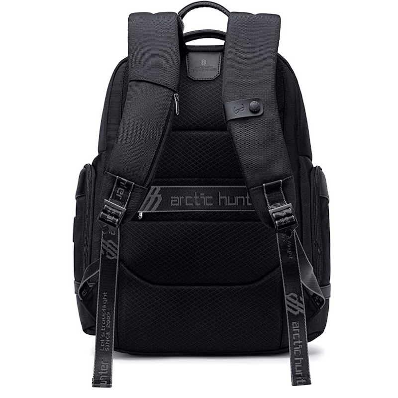 Arctic Hunter B00683