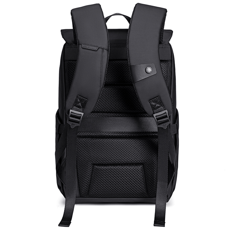 Arctic Hunter B00559