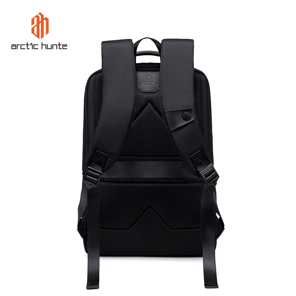 Arctic Hunter B00690