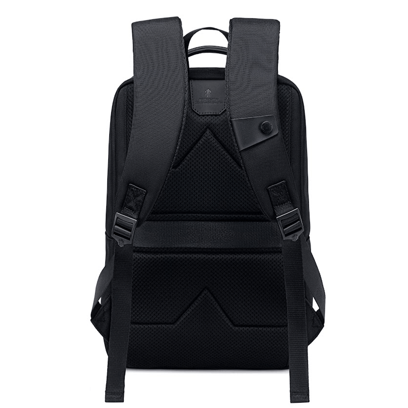 Arctic Hunter B00681