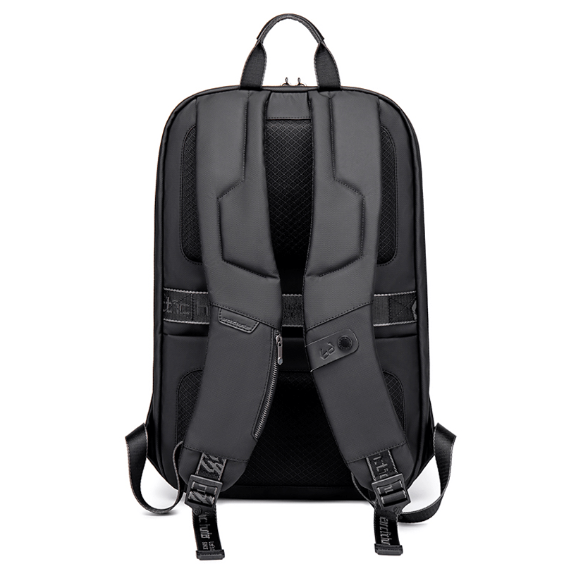 Arctic Hunter B00451