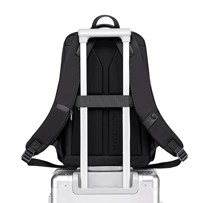 Arctic Hunter B00810
