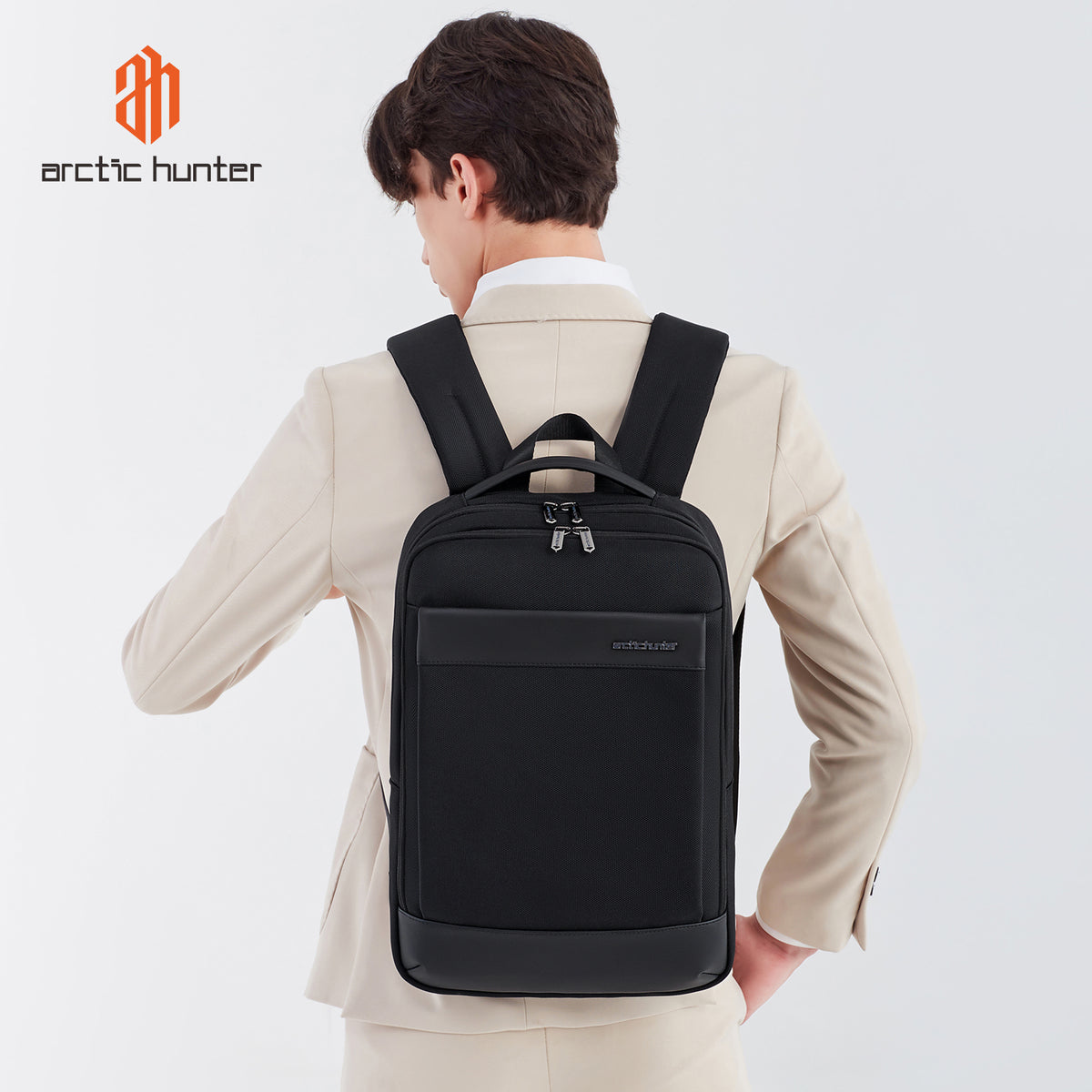 Arctic Hunter B00690