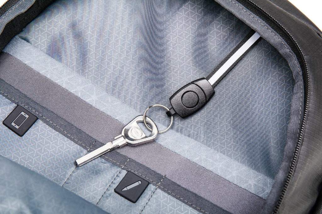 Arctic Hunter B00387