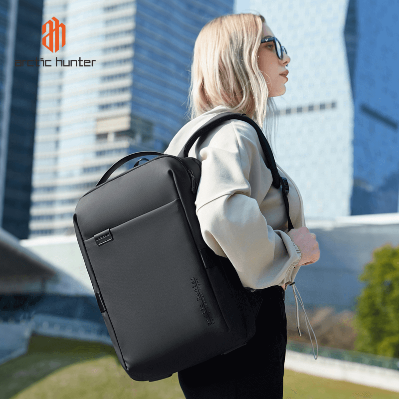 Arctic Hunter B00574