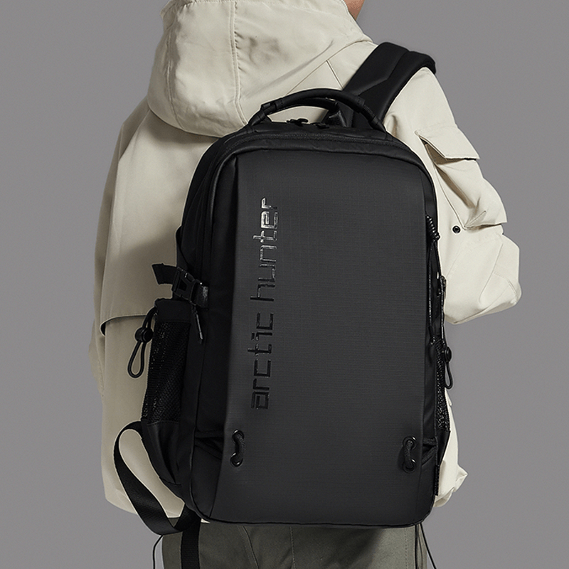 Arctic Hunter B00530