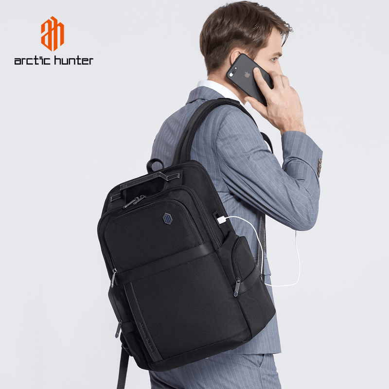 Arctic Hunter B00449