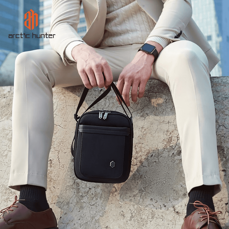 Arctic Hunter K00688