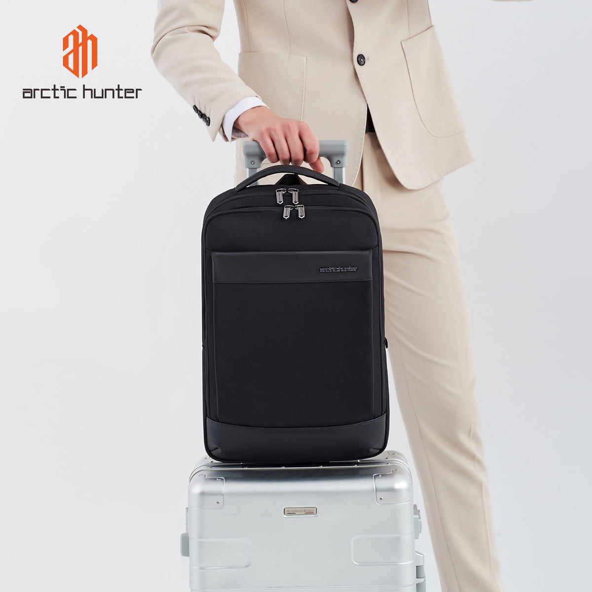 Arctic Hunter B00690