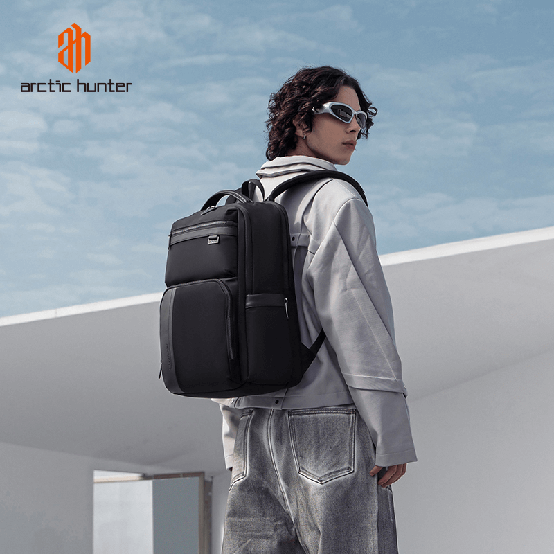 Arctic Hunter B00808