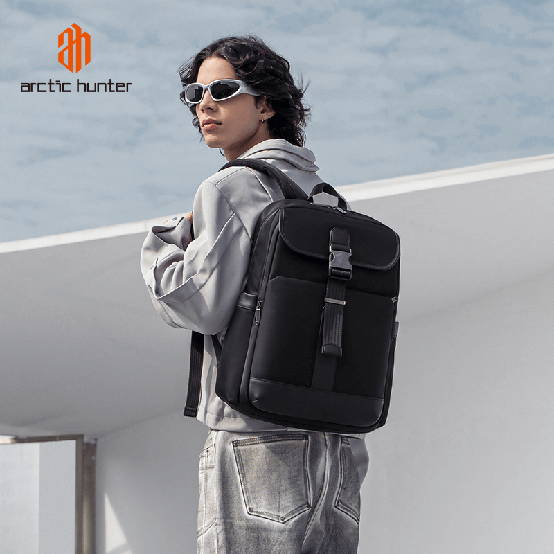 Arctic Hunter B00812