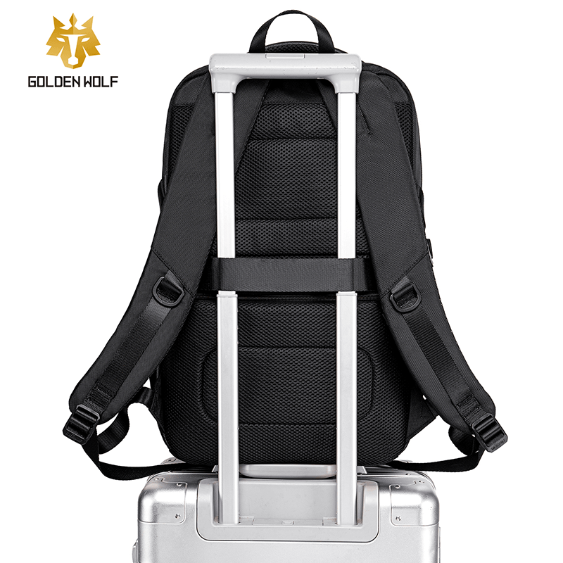Golden Wolf GB00916