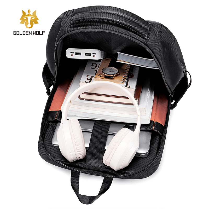 Golden Wolf GB00916